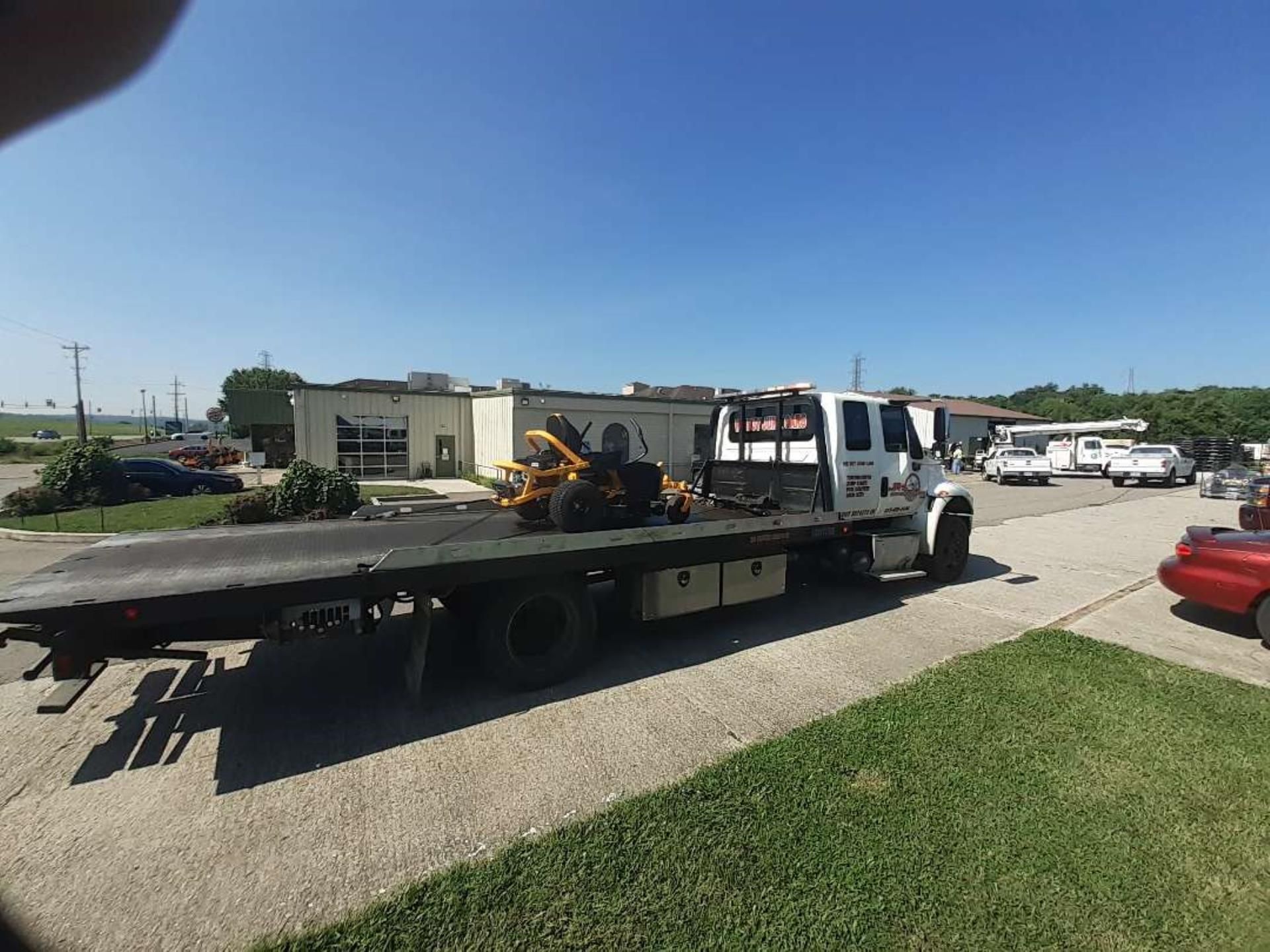 Flatbed Tow Truck - JR's Services And Recovery LLC

