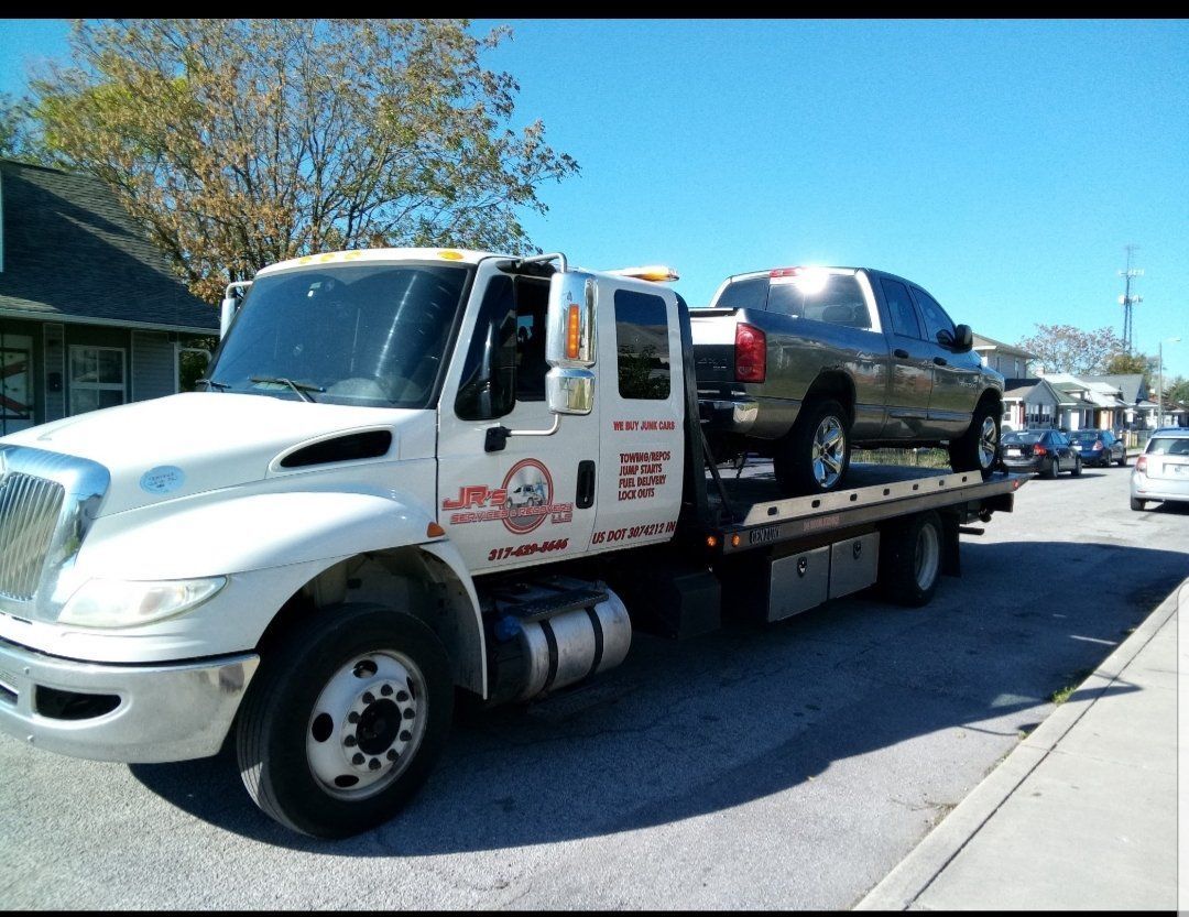 Towing Truck Services - JR's Services And Recovery LLC
