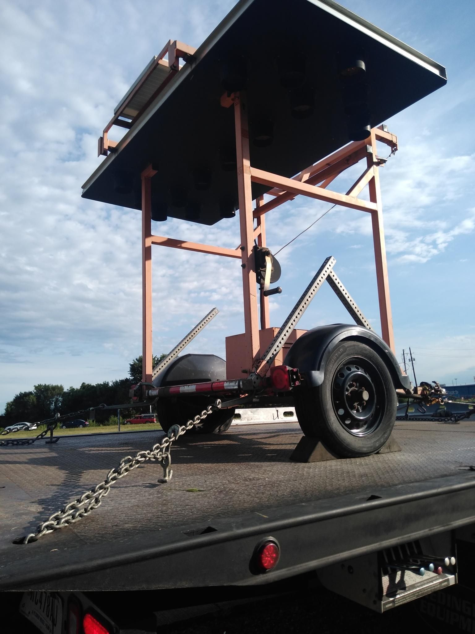 Trailer-Mounted Arrow Board Towing - JR's Services And Recovery LLC
