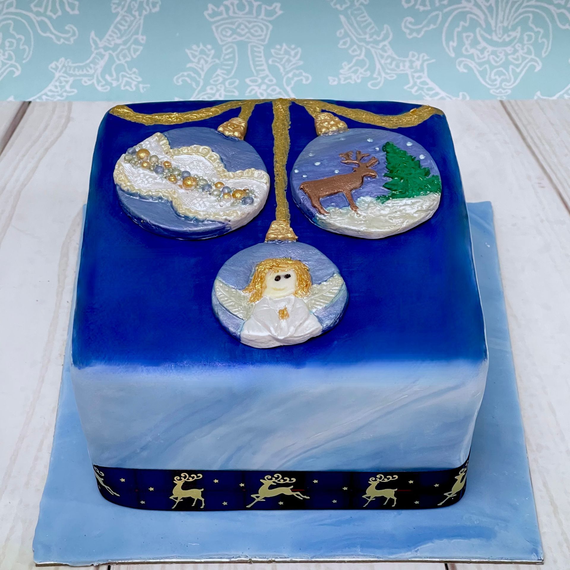Blue Christmas Cake With Fondant Baul Bauls. 