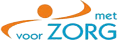 Logo voor “Voor Zorg met”: tekst in turquoise en oranje met een gestileerde oranje zwaai en stip boven de woorden.