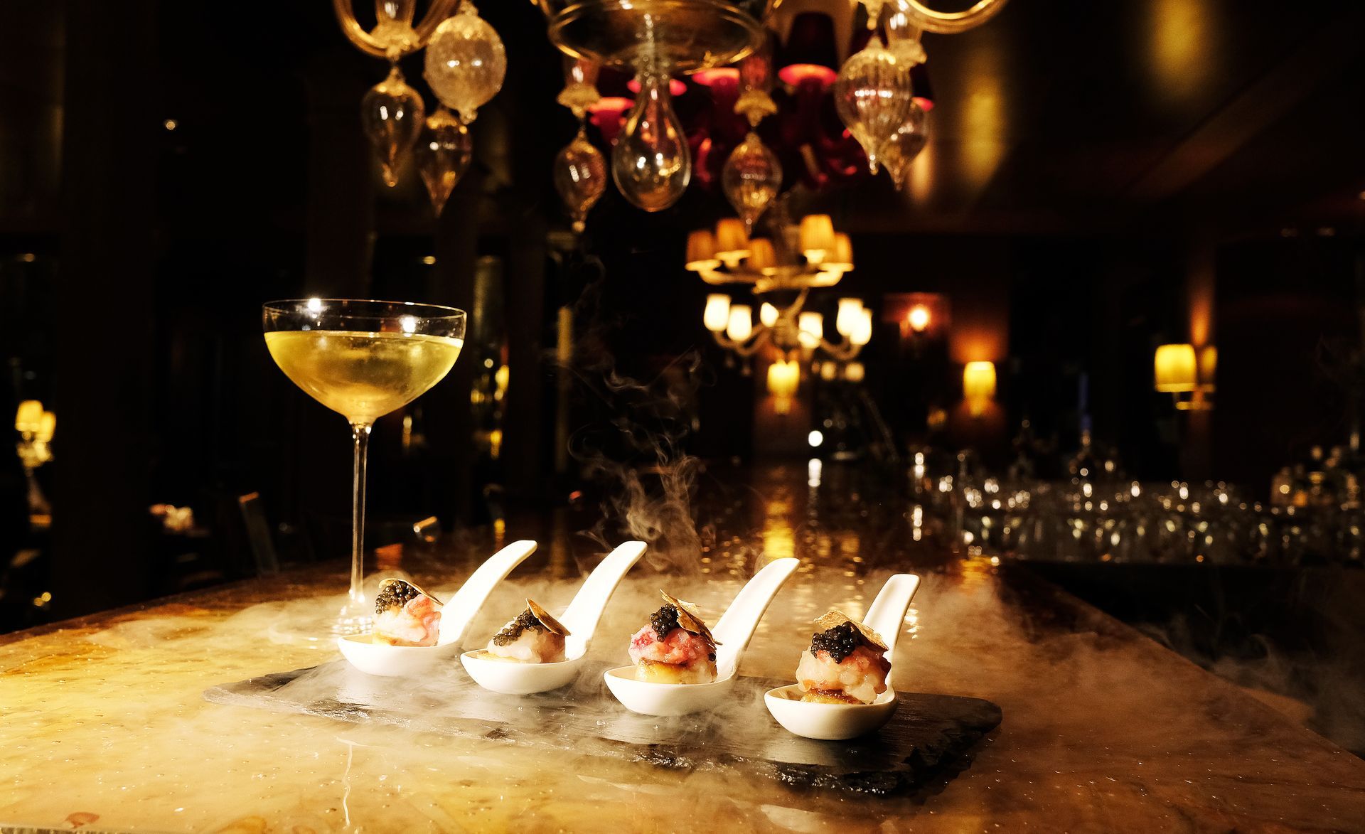 Palazzina vi invita a un esclusivo Dinner Show - The Secret Hotel. 