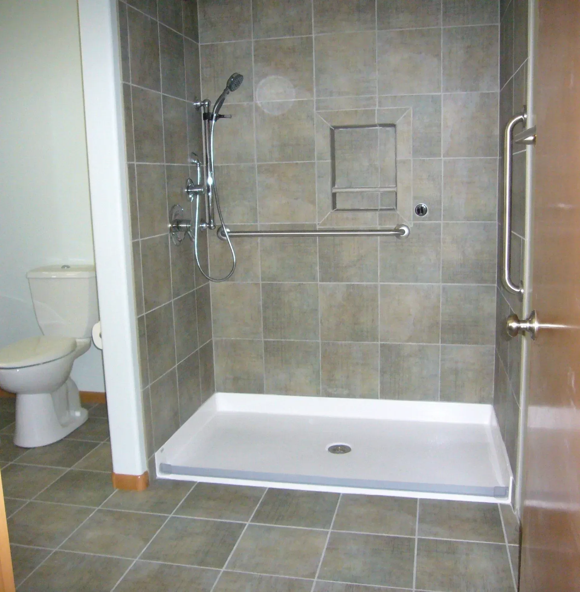 Enclosed Shower Remodeling