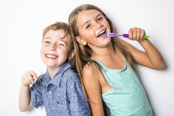 come spazzolare i denti