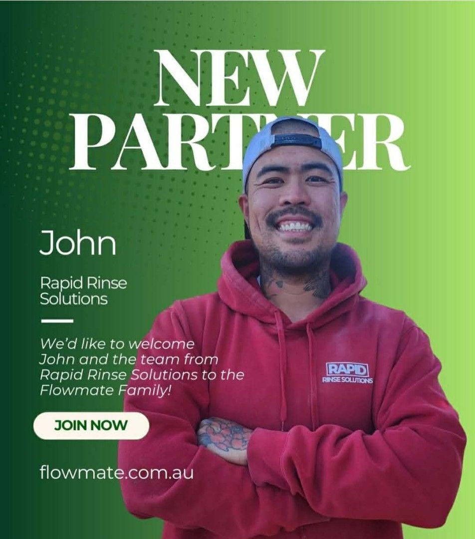 Ad: Man wearing red hoodie smiling; announcing a new partnership with Rapid Rinse Solutions. — Rapid Rinse Solutions in Cobram, VIC