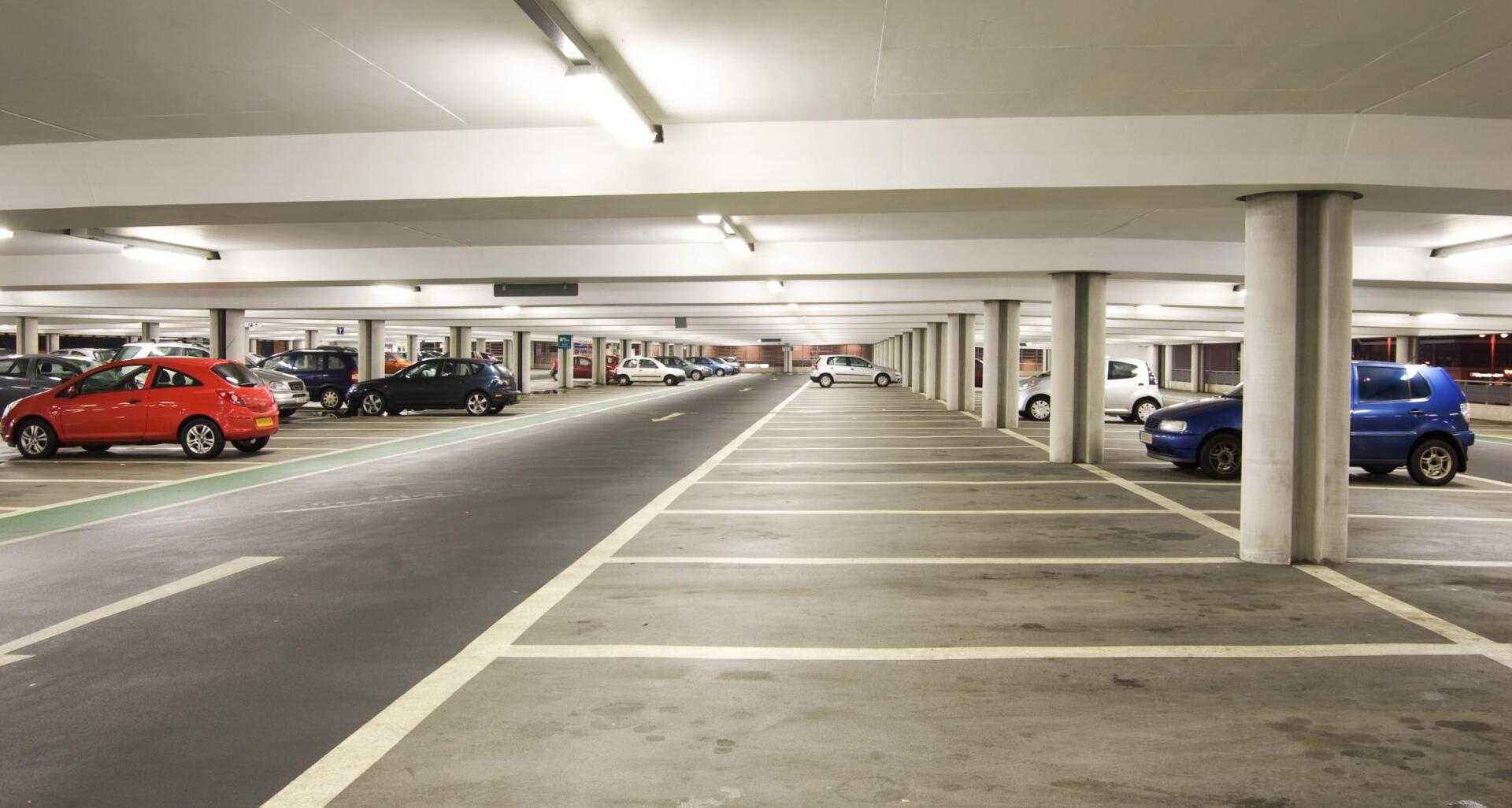 Bellevue Concrete Contractors garages and parking lots services