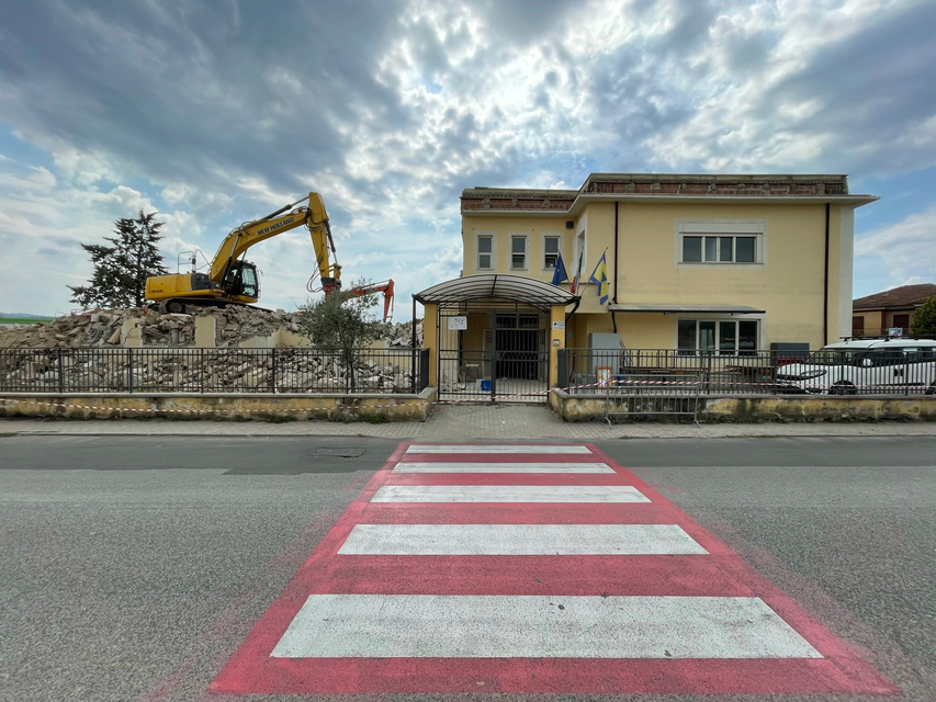 Demolizione antisismica