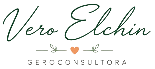 Logotipo con la inscripción “Vero Elchin” y debajo “Geroconsultora”, en letras verdes con un pequeño corazón naranja.