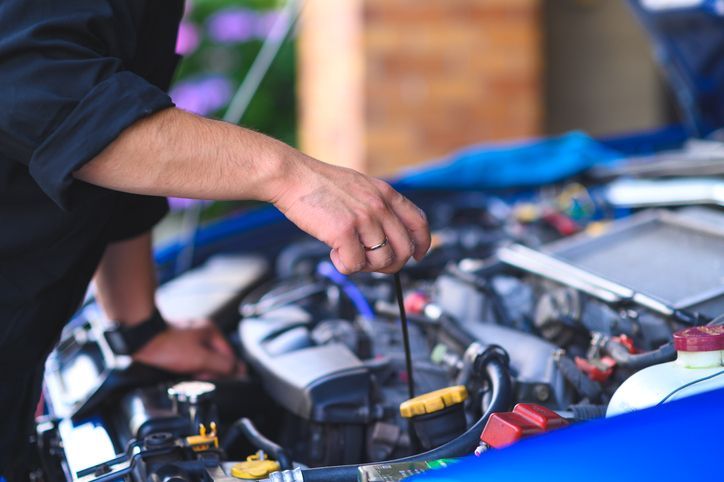 Cropped Hands of Mechanic Maintain Car, Engine Oil Check and Replace | Canberra, Act | Auto Drive Transmission Cropped Hands of Mechanic Maintain Car, Engine Oil Check and Replace | Canberra, Act | Auto Drive Transmission