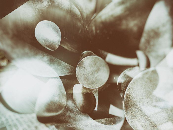 Metal flower