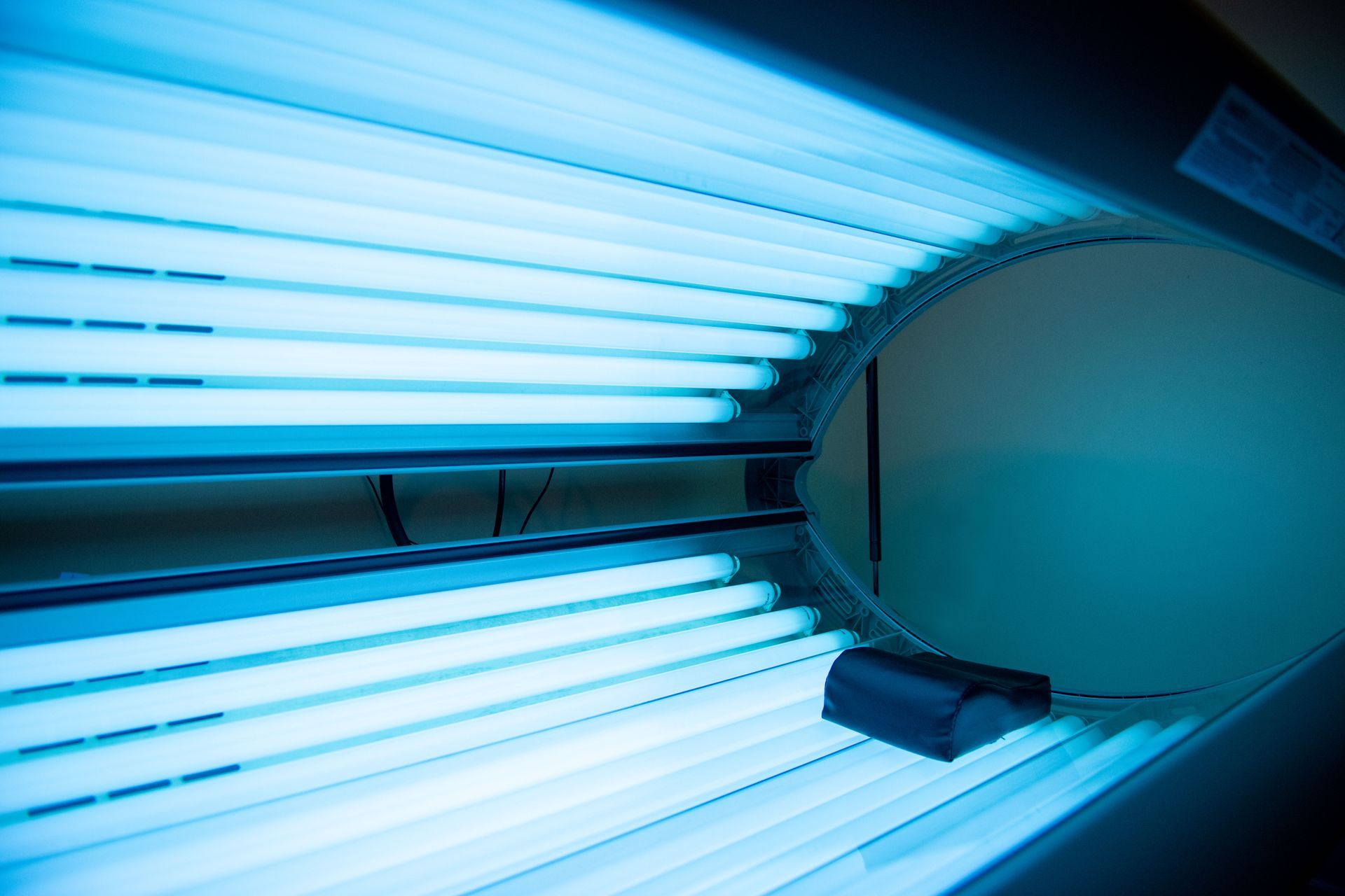Open tanning bed