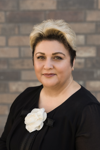 Weeda_Nawabi_Trauma_Therapist_California