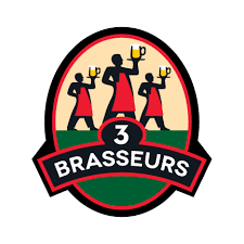 Un logo pour trois brasseurs avec trois personnes tenant des chopes de bière.
