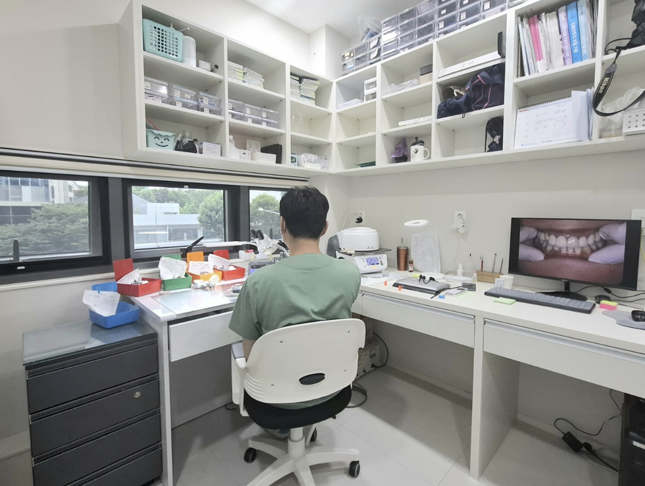 In-house dental lab at A Plus Dental Clinic, Seoul