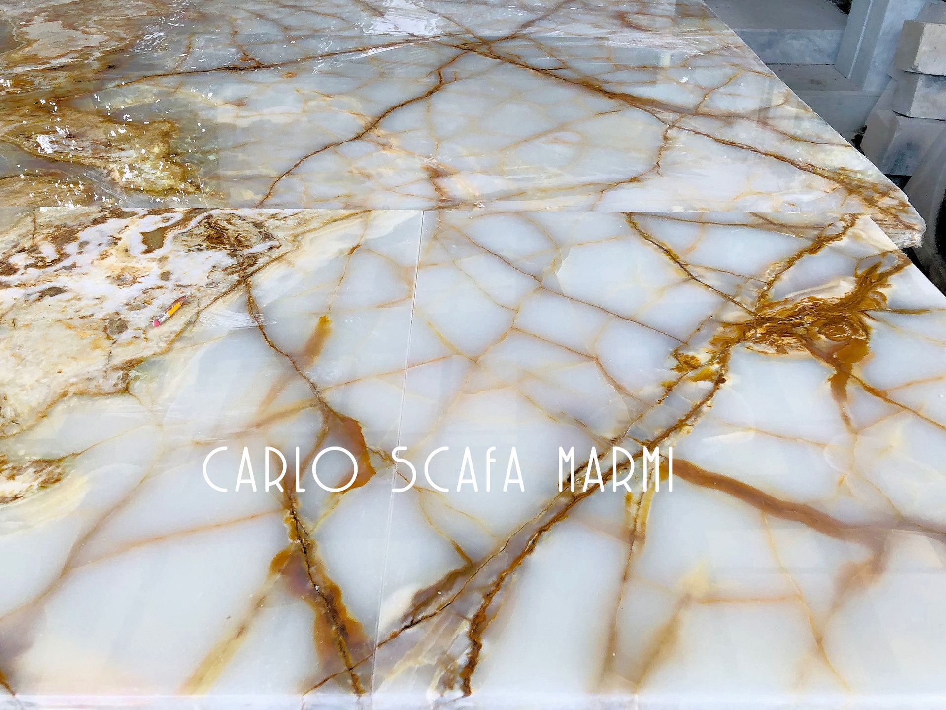 piano in marmo a Roma