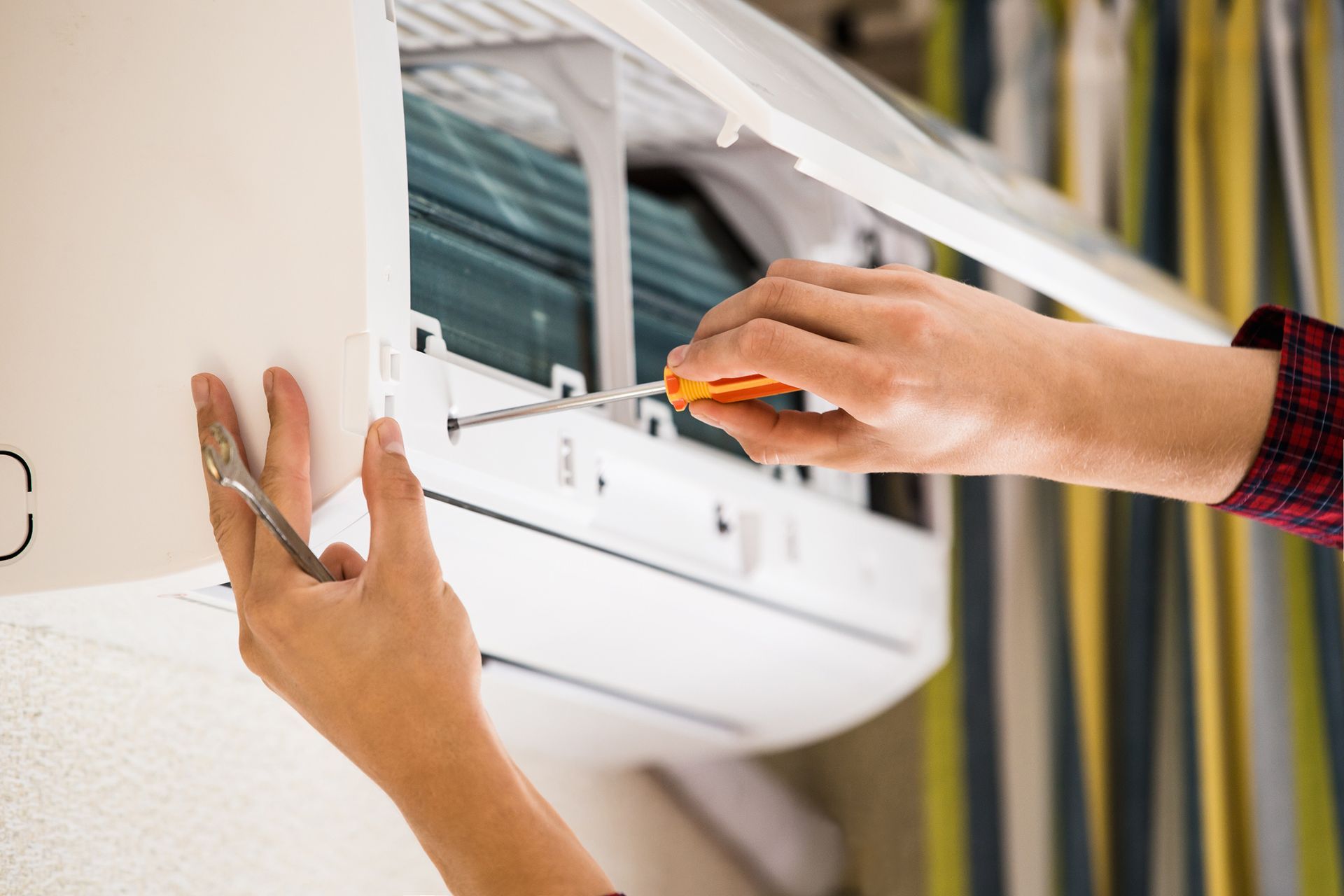 5 Signs You Need to Call an Emergency Air Conditioning Contractor in Blowing Rock, NC