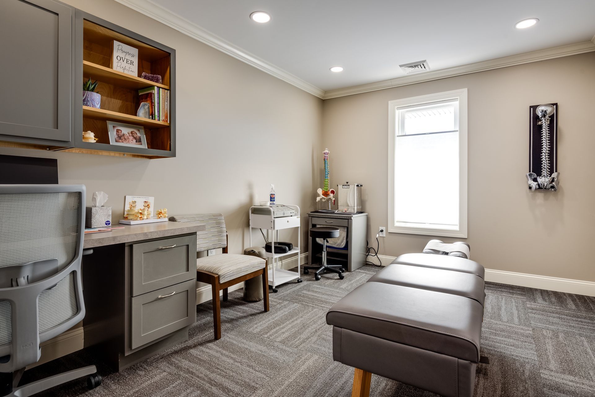 The inside of a treatment room at Back 2 Health