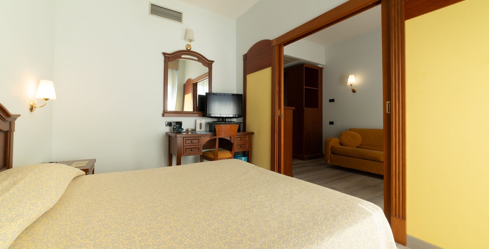 hotel san Giovanni in Persiceto: hall deell'hotel persicos