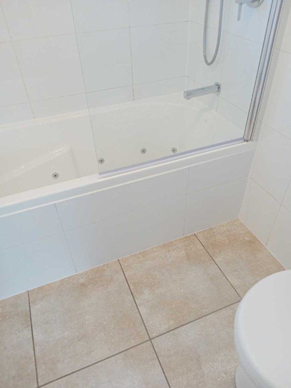 Turned off bathtub faucet