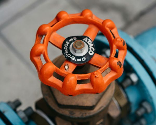 gas fitting valve