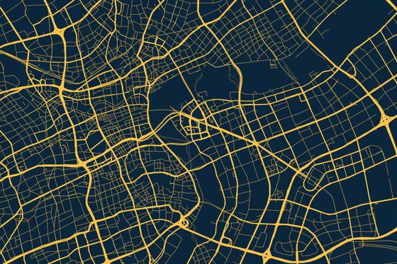 Una mappa di una città con molte strade e strade