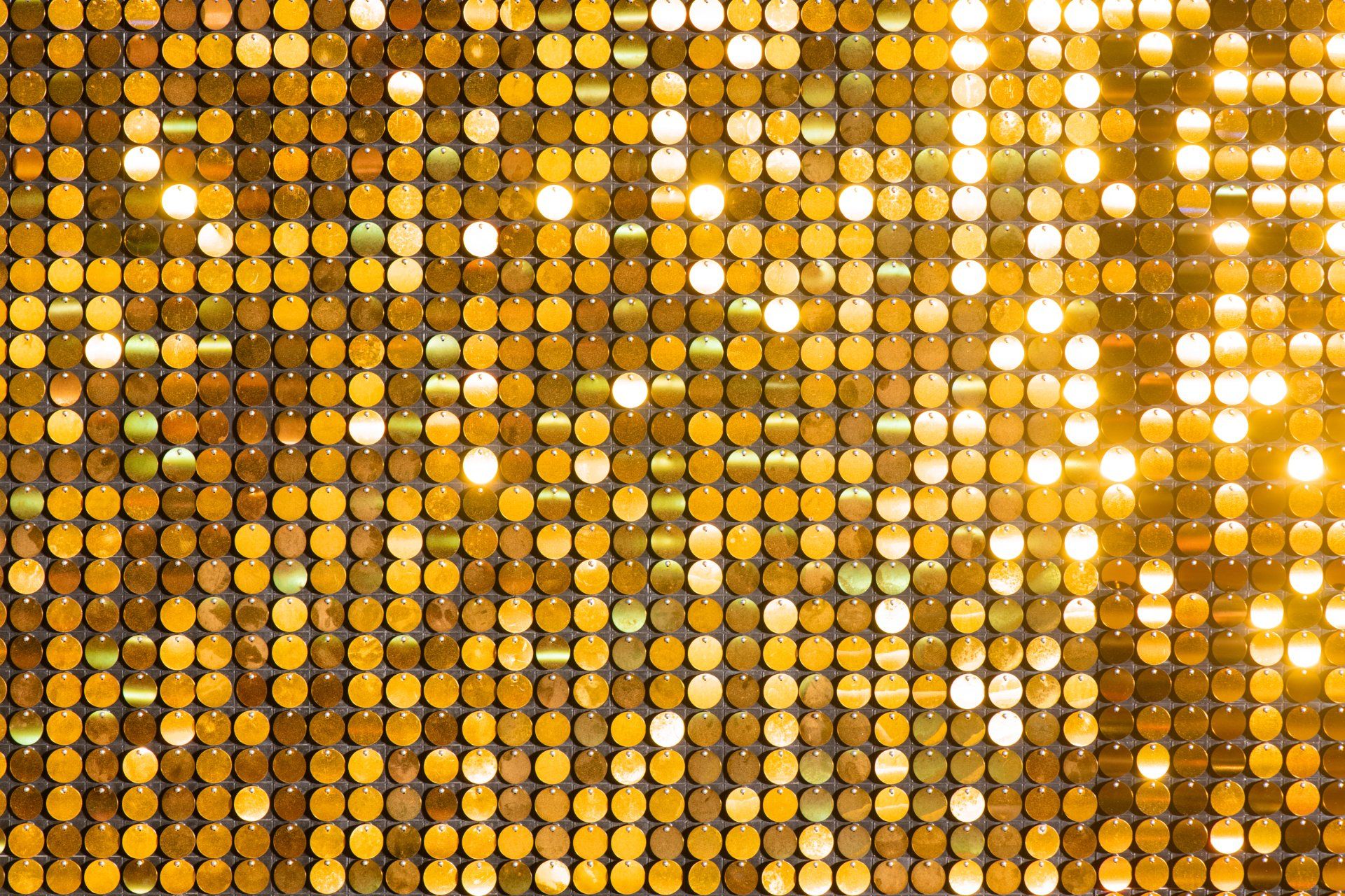 Golder Shimmer Wall
