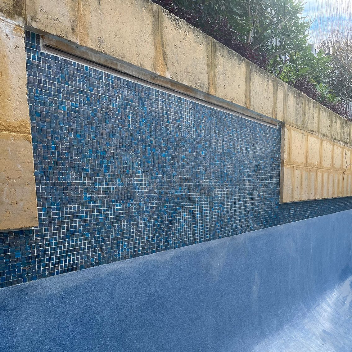 Pool Tiling
