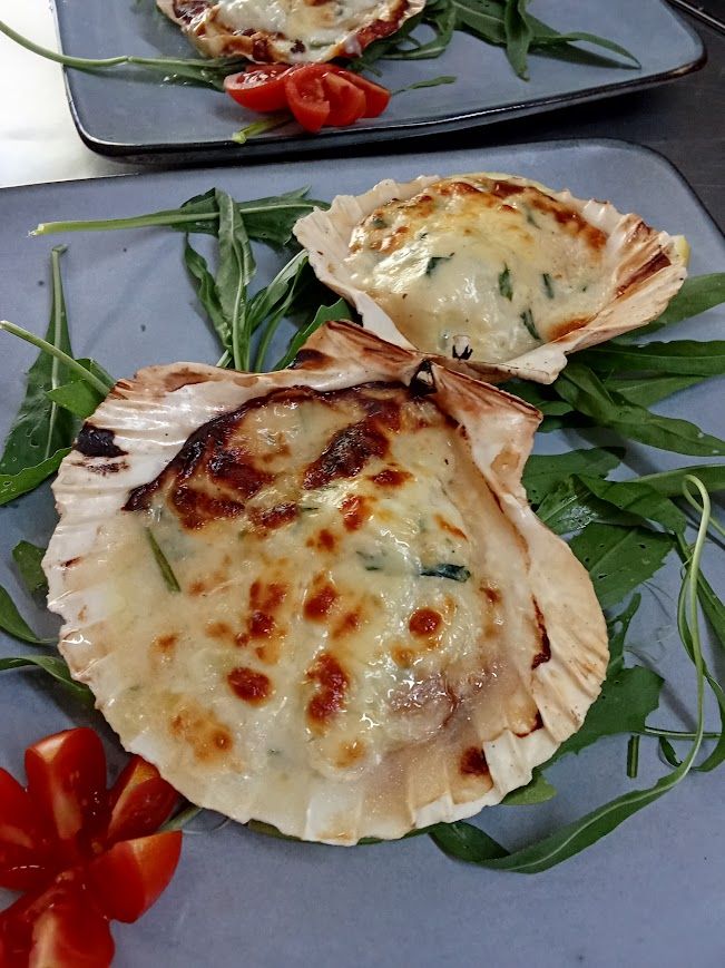 Jakobsmuschel im Beachrestaurant Amore & Friends am Lido Aurora in Peschici