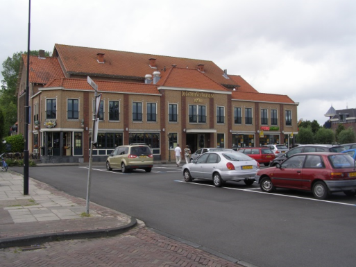 Een parkeerplaats voor het Amvo terrein