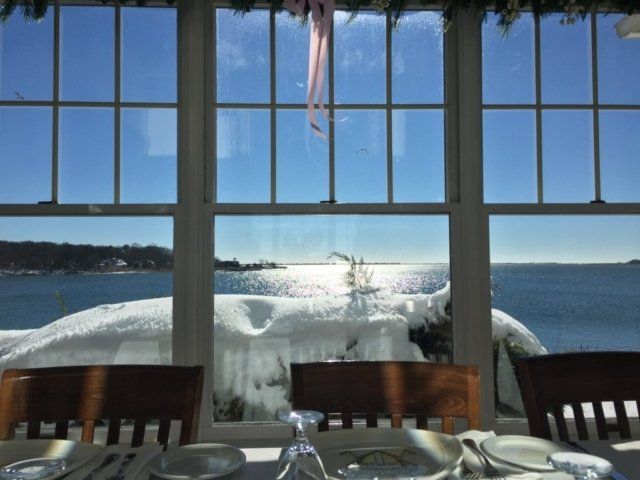waterfront dining
