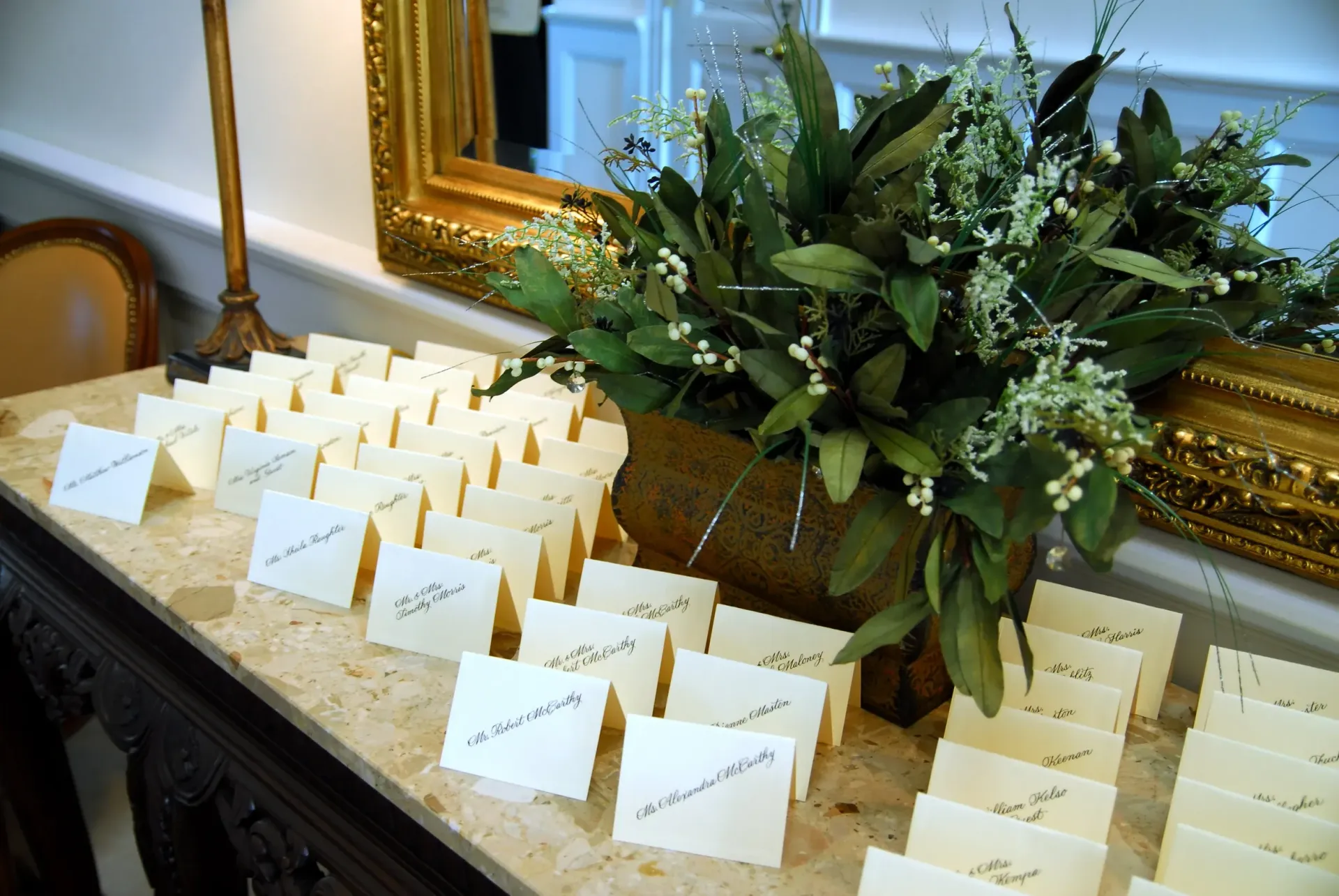 place cards at wedding