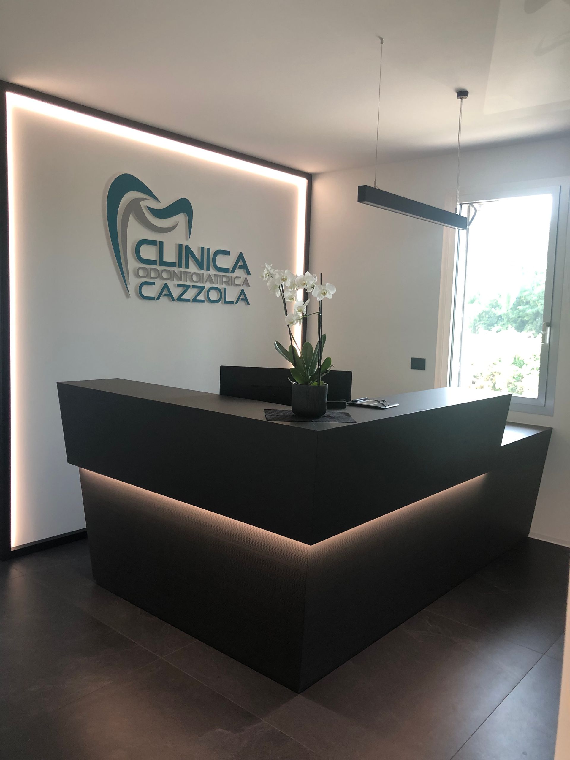 Sala della clinica odontoiatrica reception
