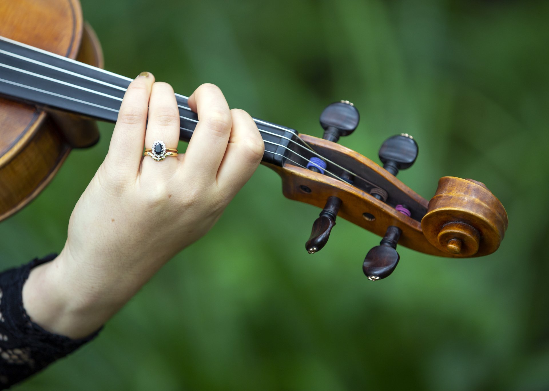 Find top violin teachers near you ph today 07983730344