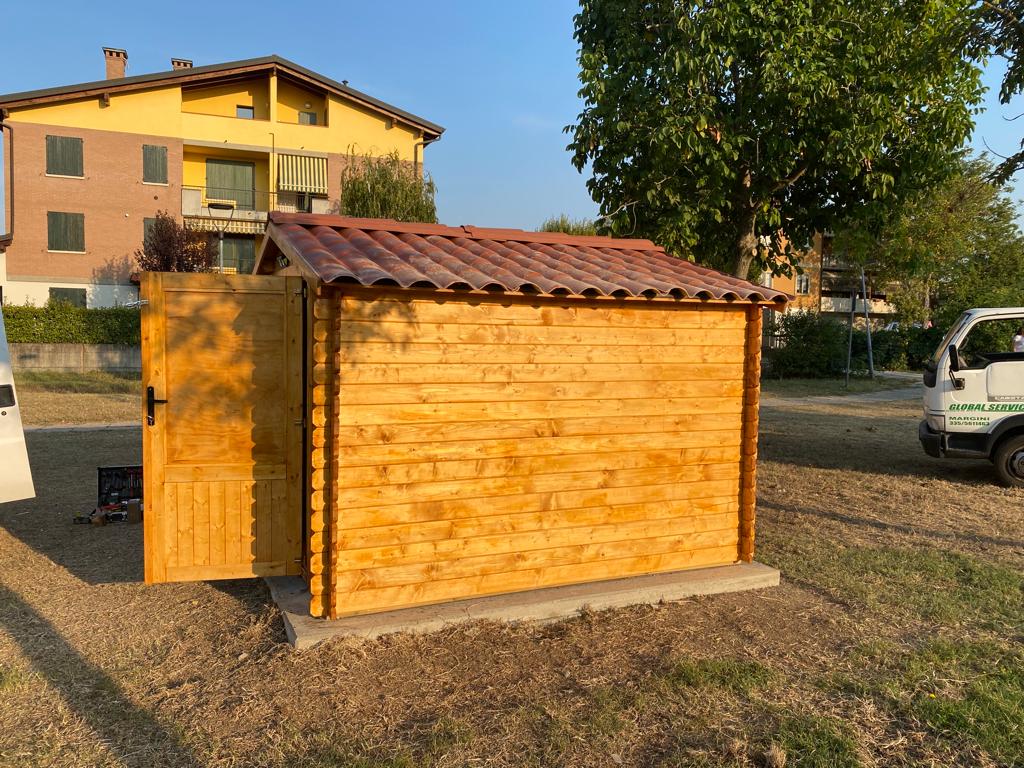 lavori di manutenzione del verde a Reggio nell'Emilia