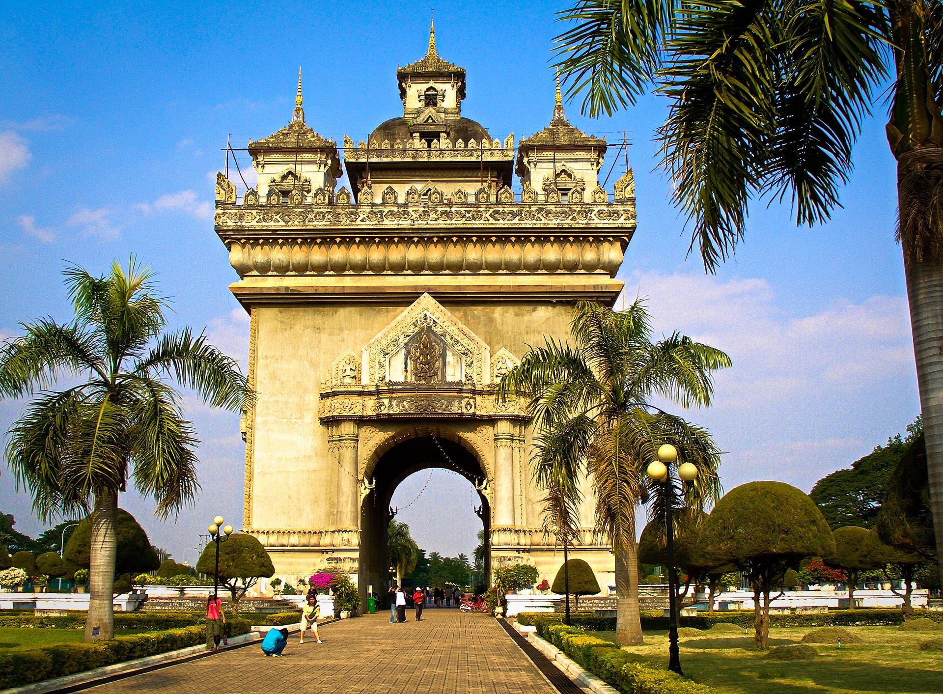 Anouvasari Tor Vientiane Laos