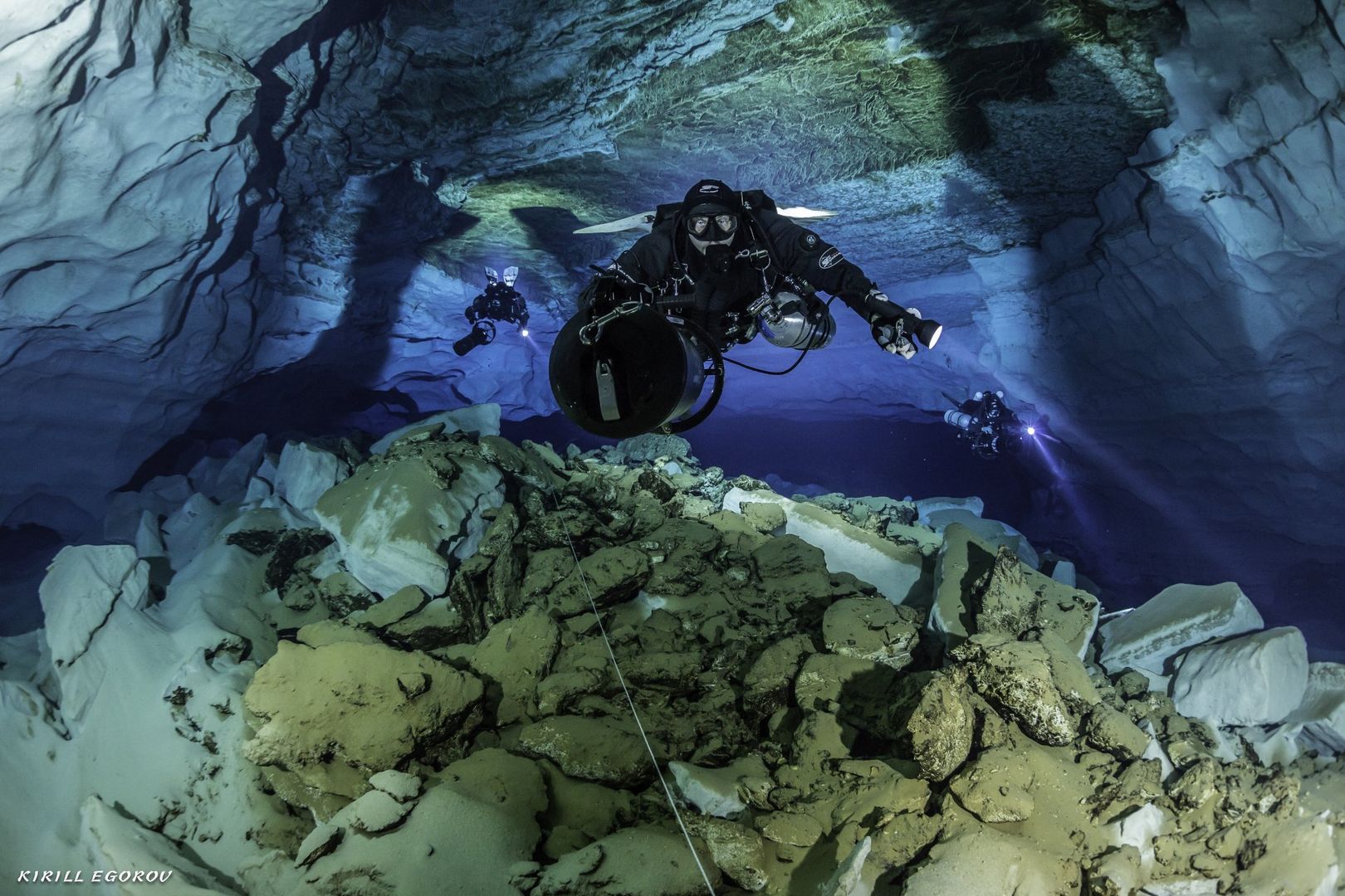 Group of scuba divers