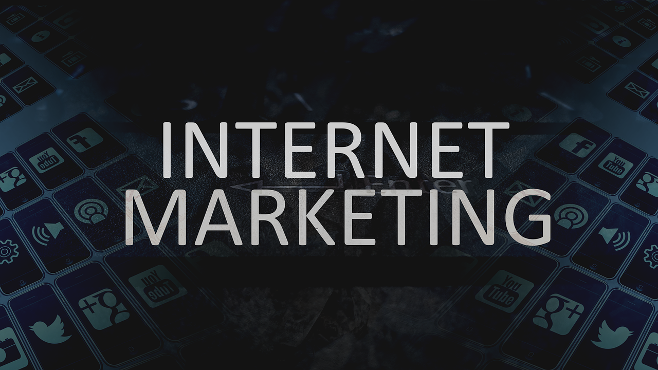 A computer screen with the words internet marketing on it