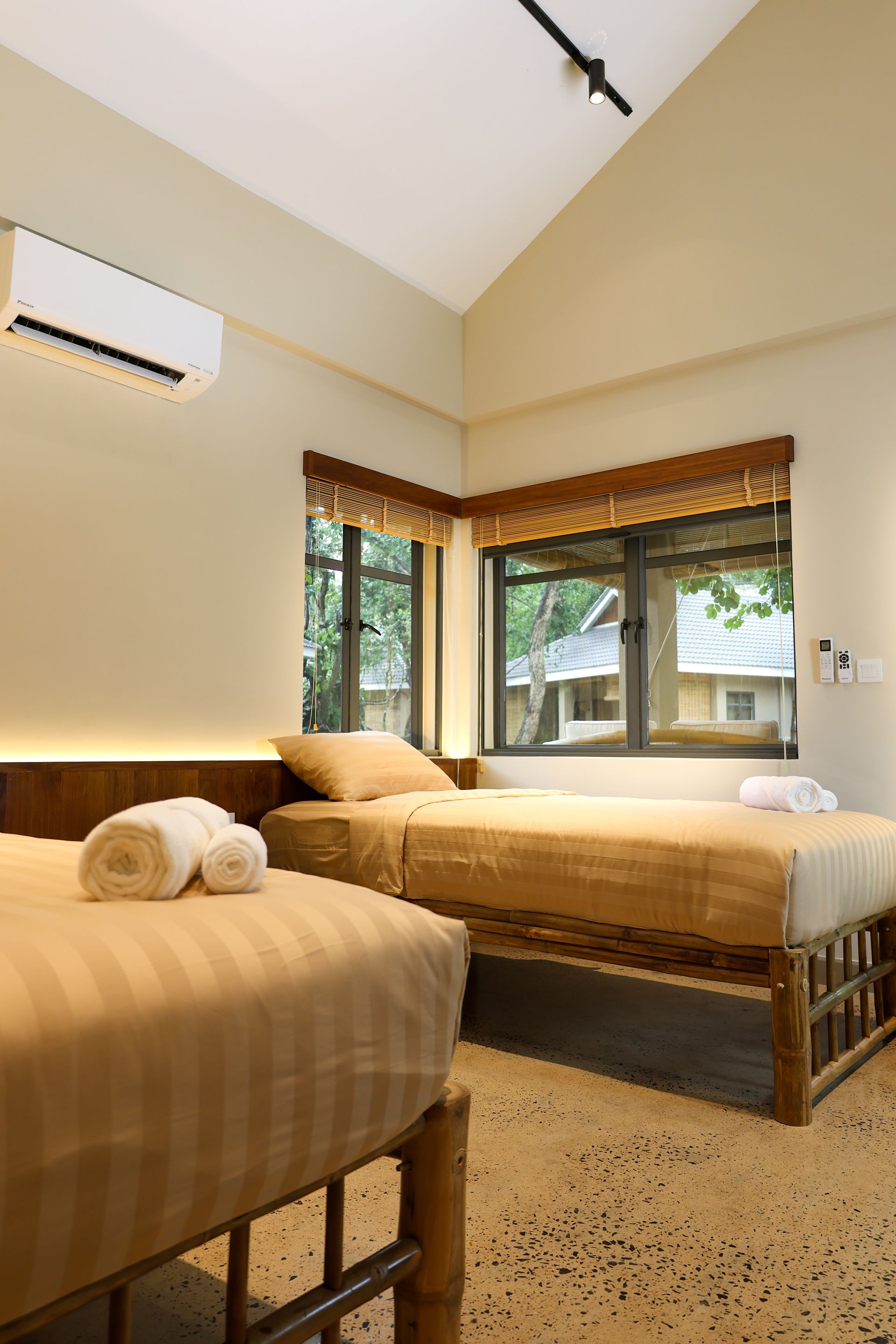 peaceful stays with aircon kriel lodge