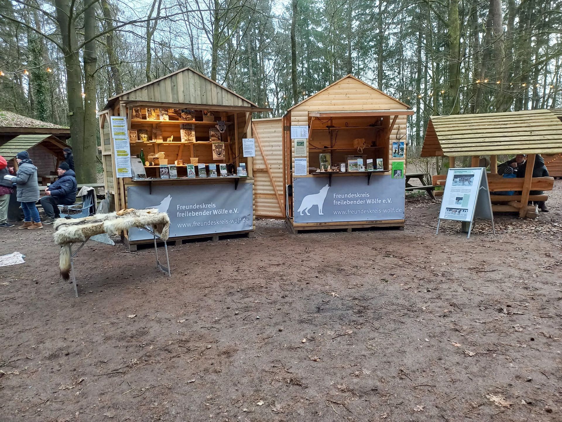 Bild Infostand bei den Eekholter Wolfsnächten 2024