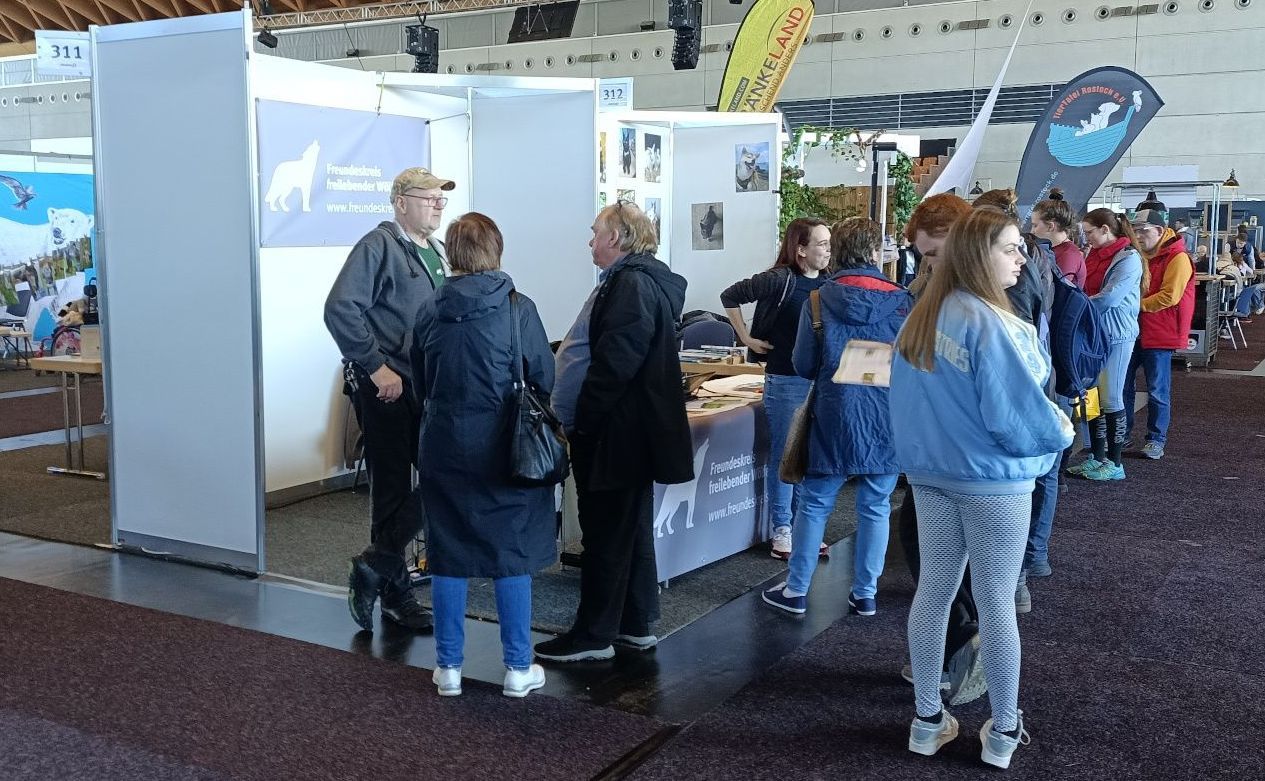 Bild 1 Infostand Messe Rostock