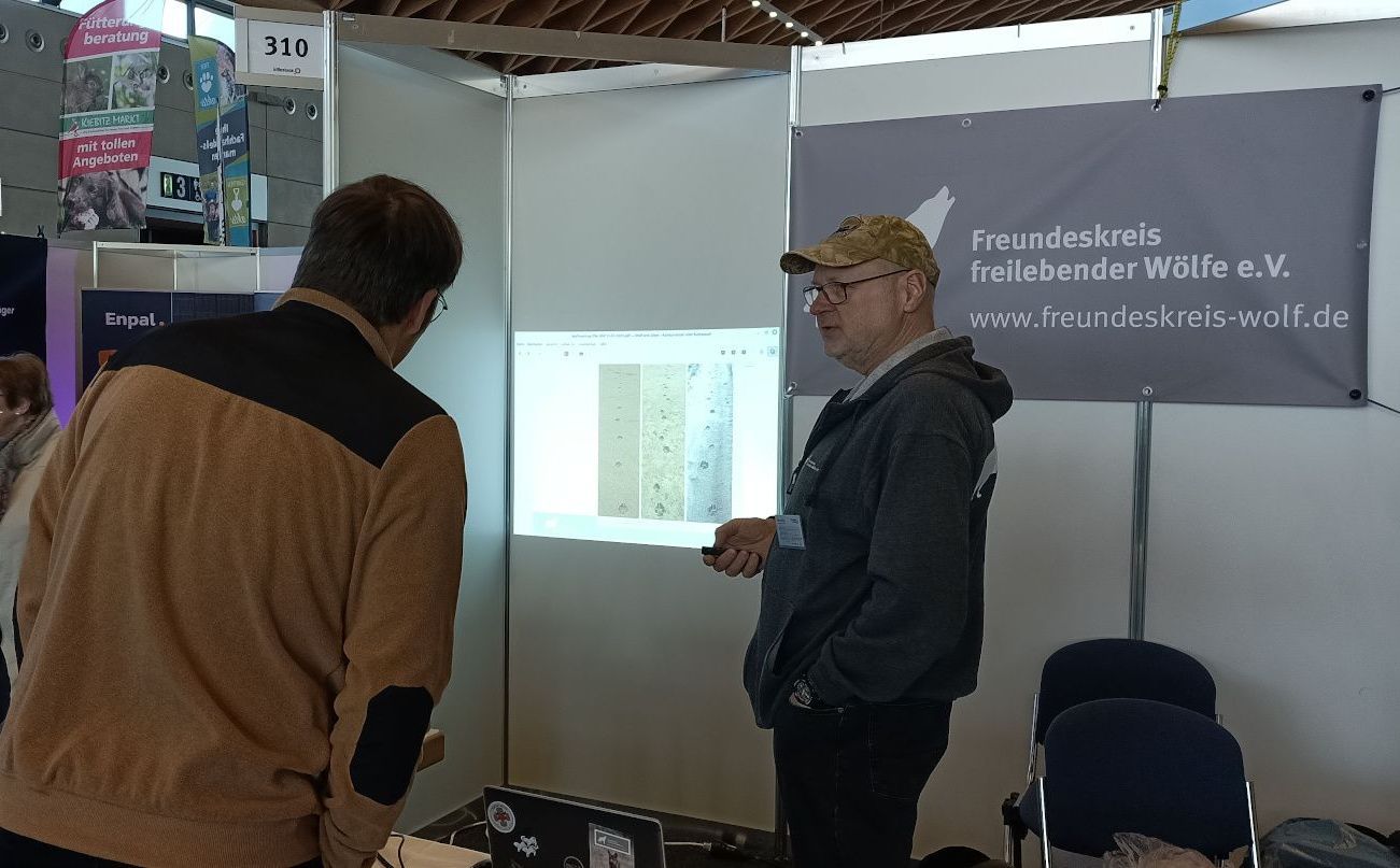 Bild 4 Infostand Messe Rostock