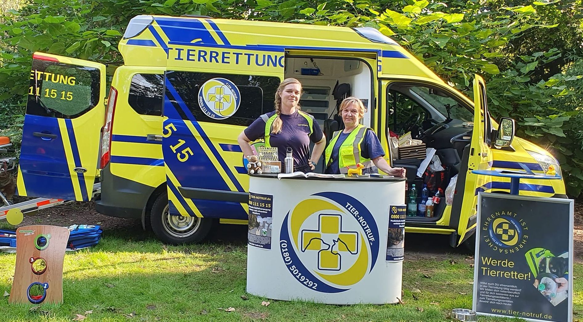 Bild 2 Infostand im Franziskus-Tierheim Hamburg