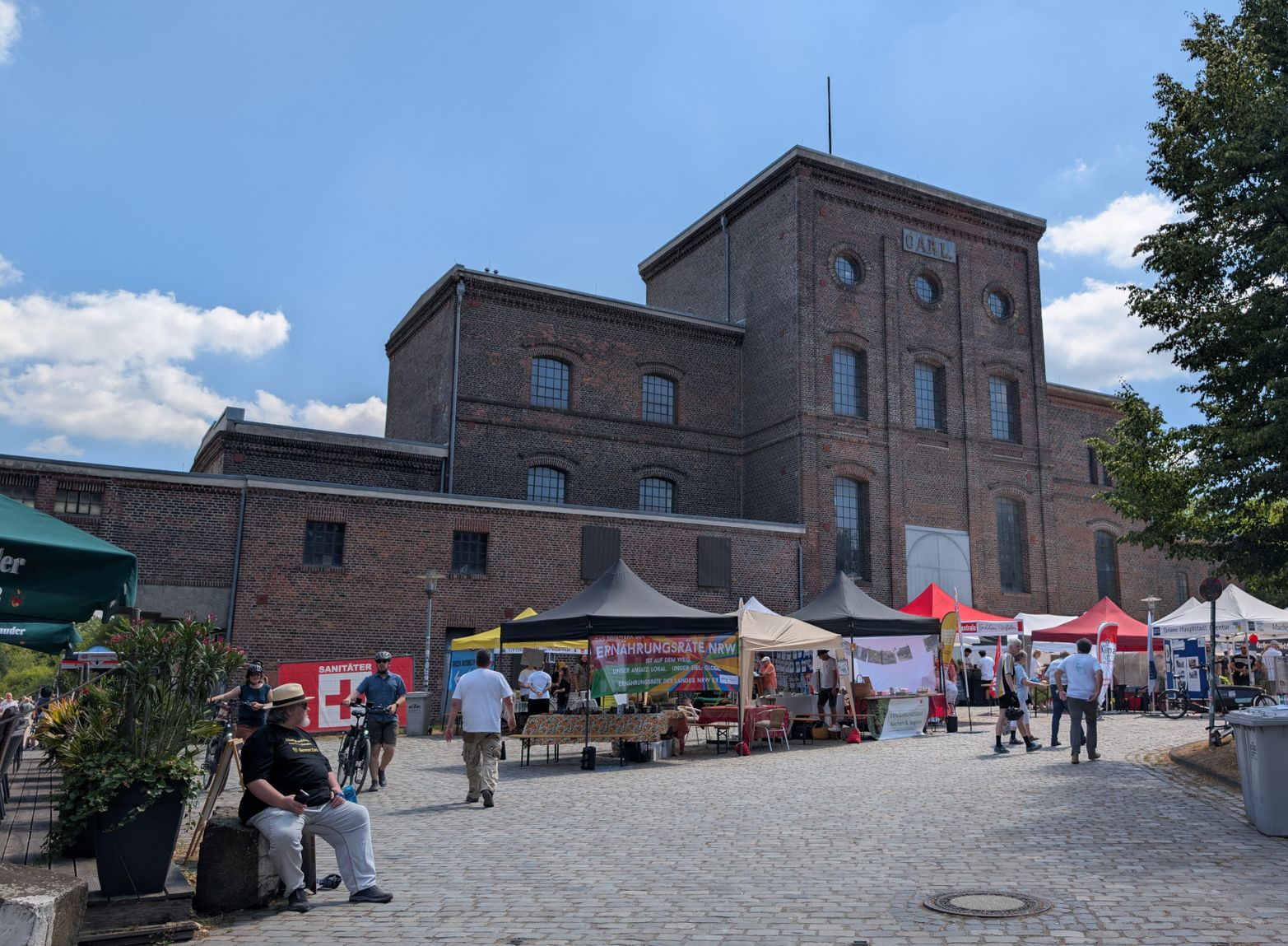 Bild 2 Infostand Essen