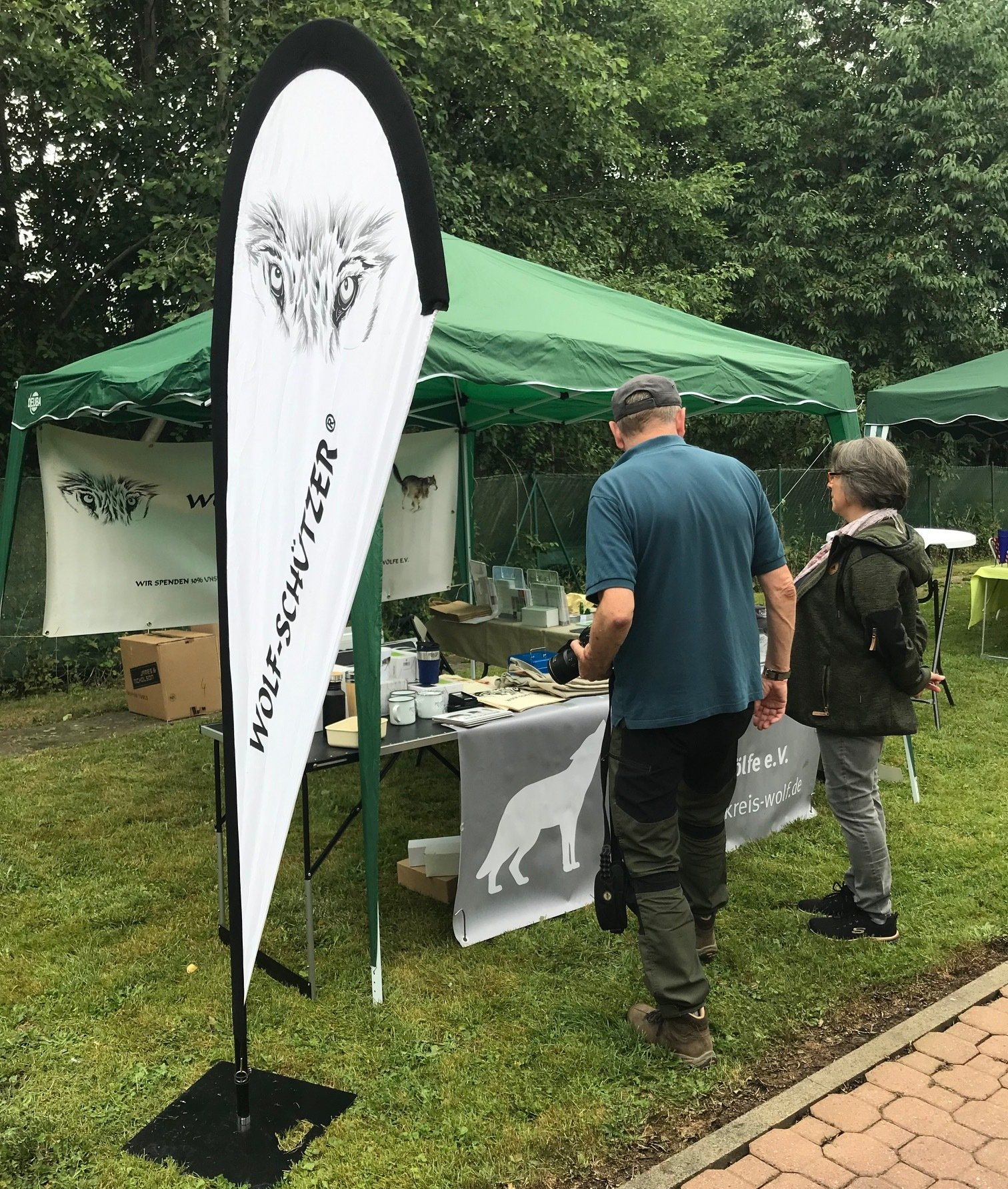 Bild 2 Infostand im Tierheim Osterode