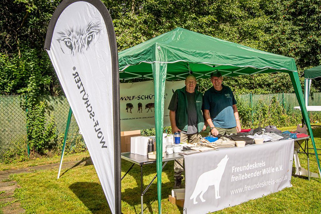 Bild 5 Infostand im Tierheim Osterode