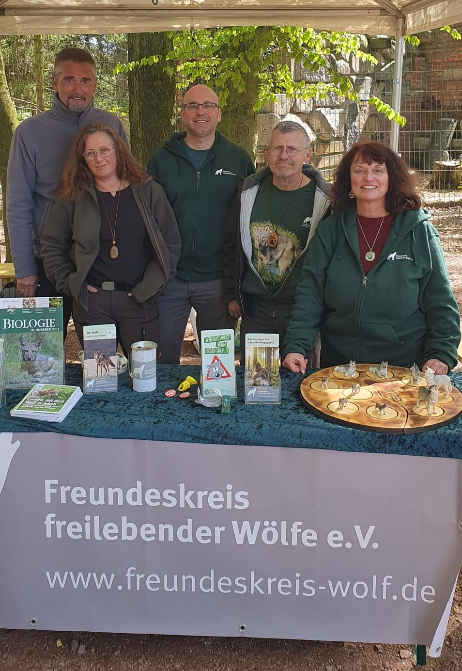 Bild 1 Infostand Wilpark Schwarze Berge