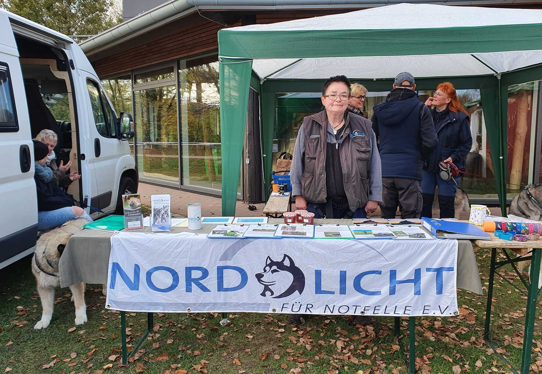 Bild 10 Infostand Trappenkamp