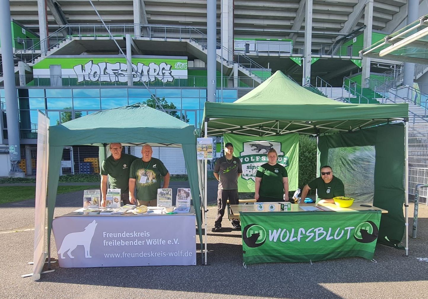 Bild 1 Infostand beim VFL Wolsburg
