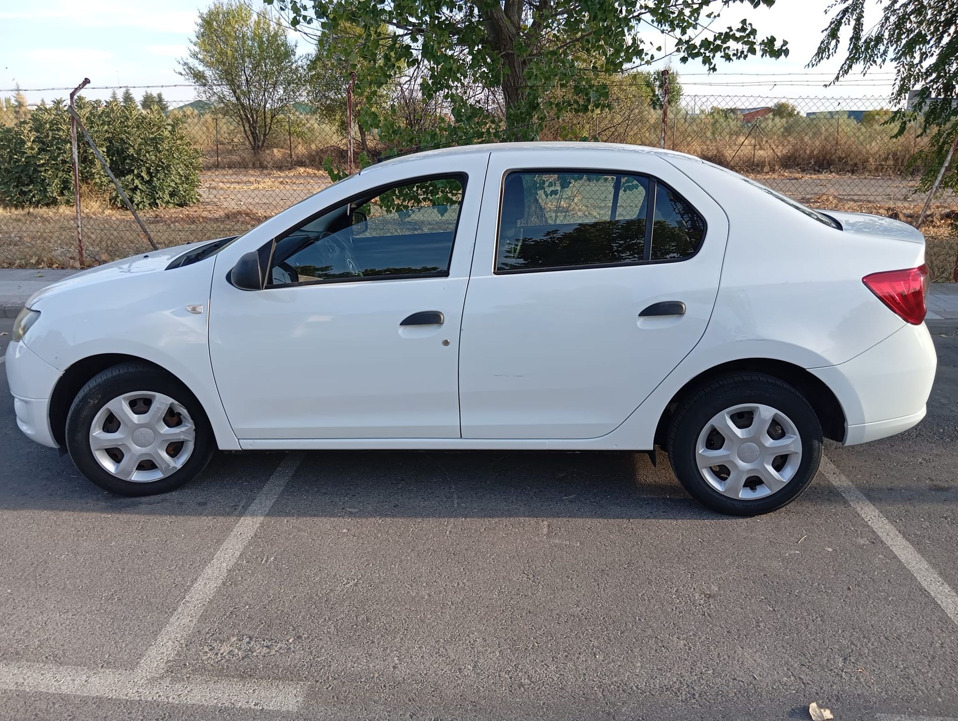 DACIA LOGAN  AMBIANCE  1.2