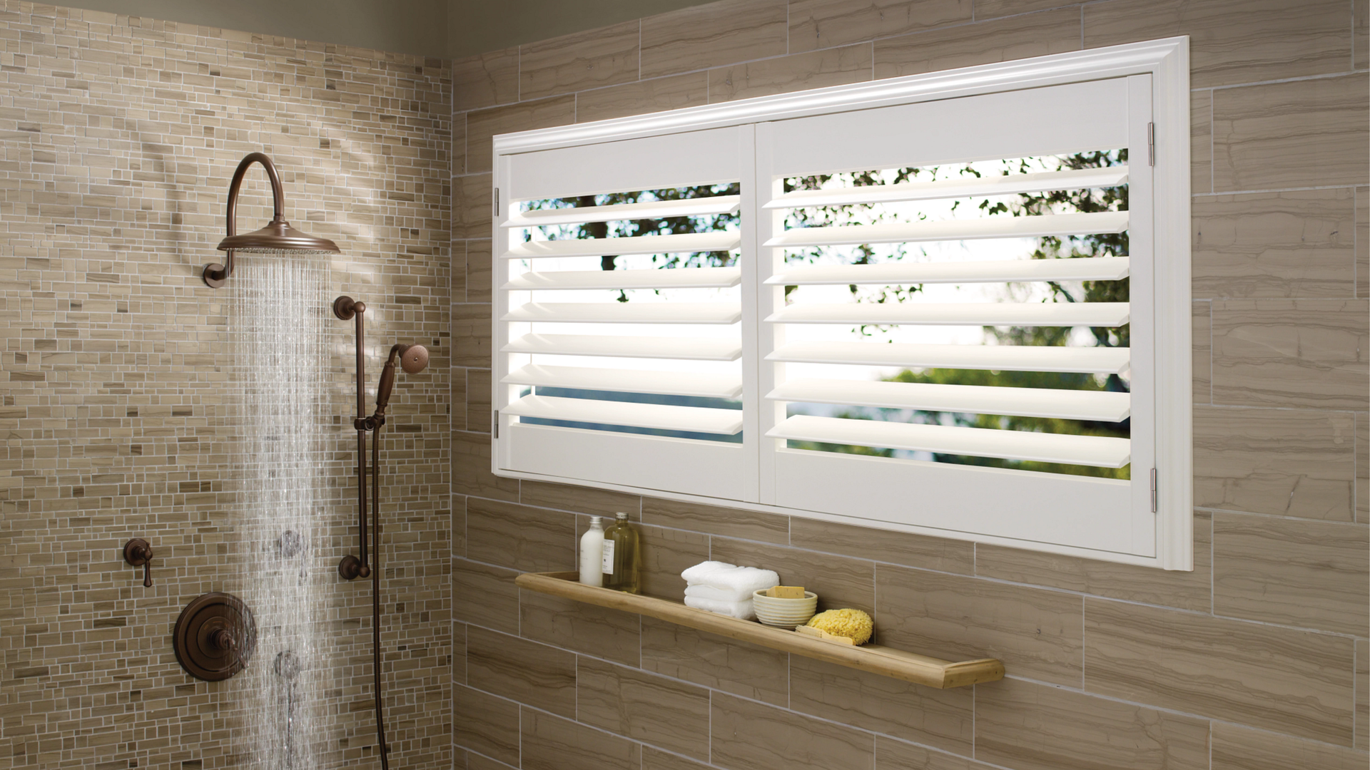 Hunter Douglas Palm Beach™ Polysatin™ Vinyl Shutters in a bathroom near Richardson, Texas